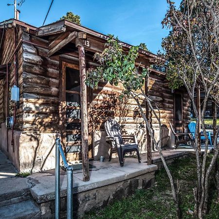 Apache Village Cabinette 13, Queen Bed, Midtown, Sleeps 2 Ruidoso Εξωτερικό φωτογραφία